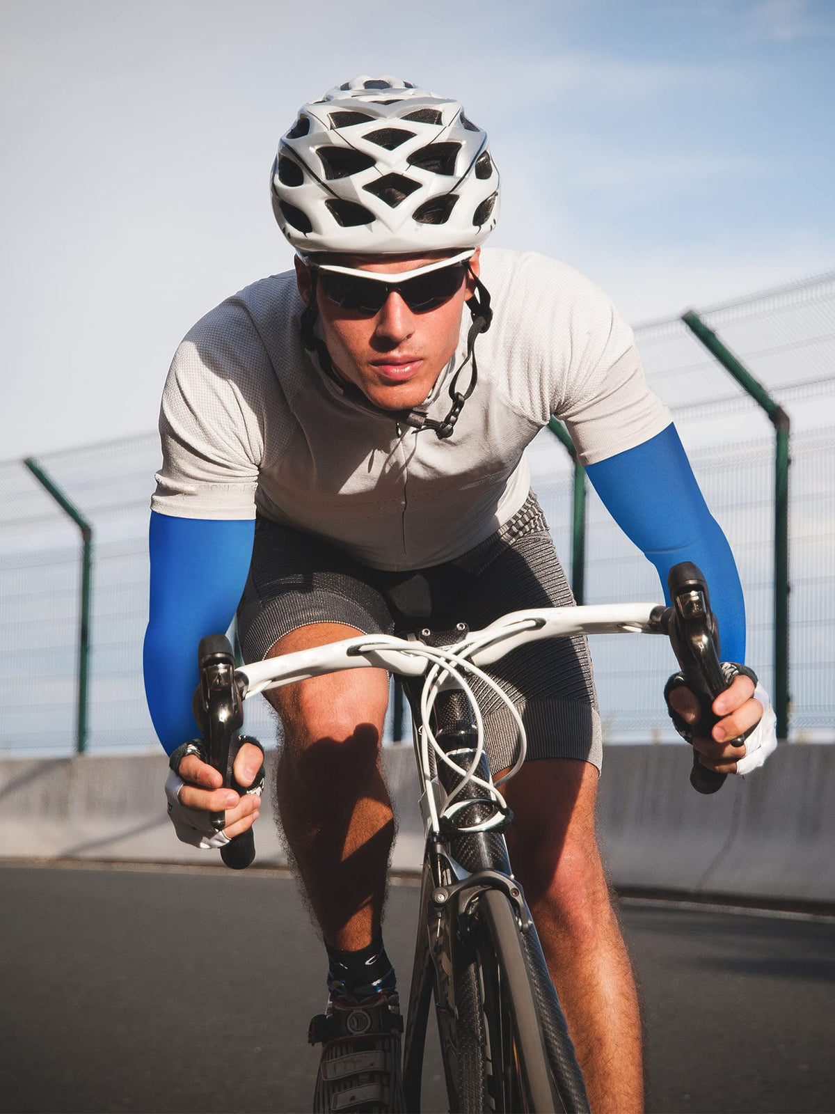 Bememo unisex design suits all genders and activities.