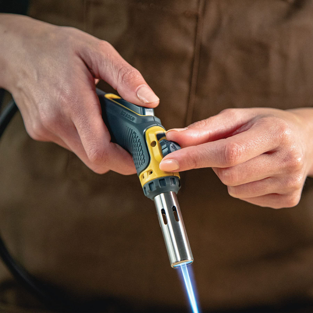 Bernzomatic FirePoint Creator Tool demonstrating continuous flame lock for steady heat.