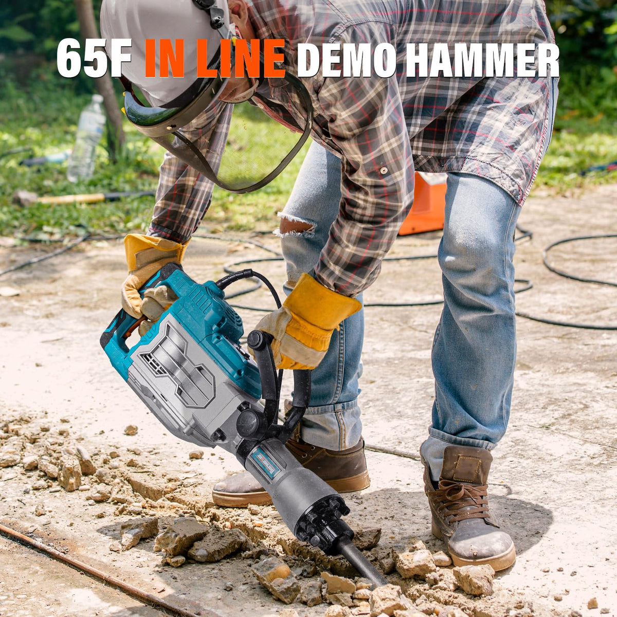 Berserker 1700W carrying case keeps tools organized on the job site.