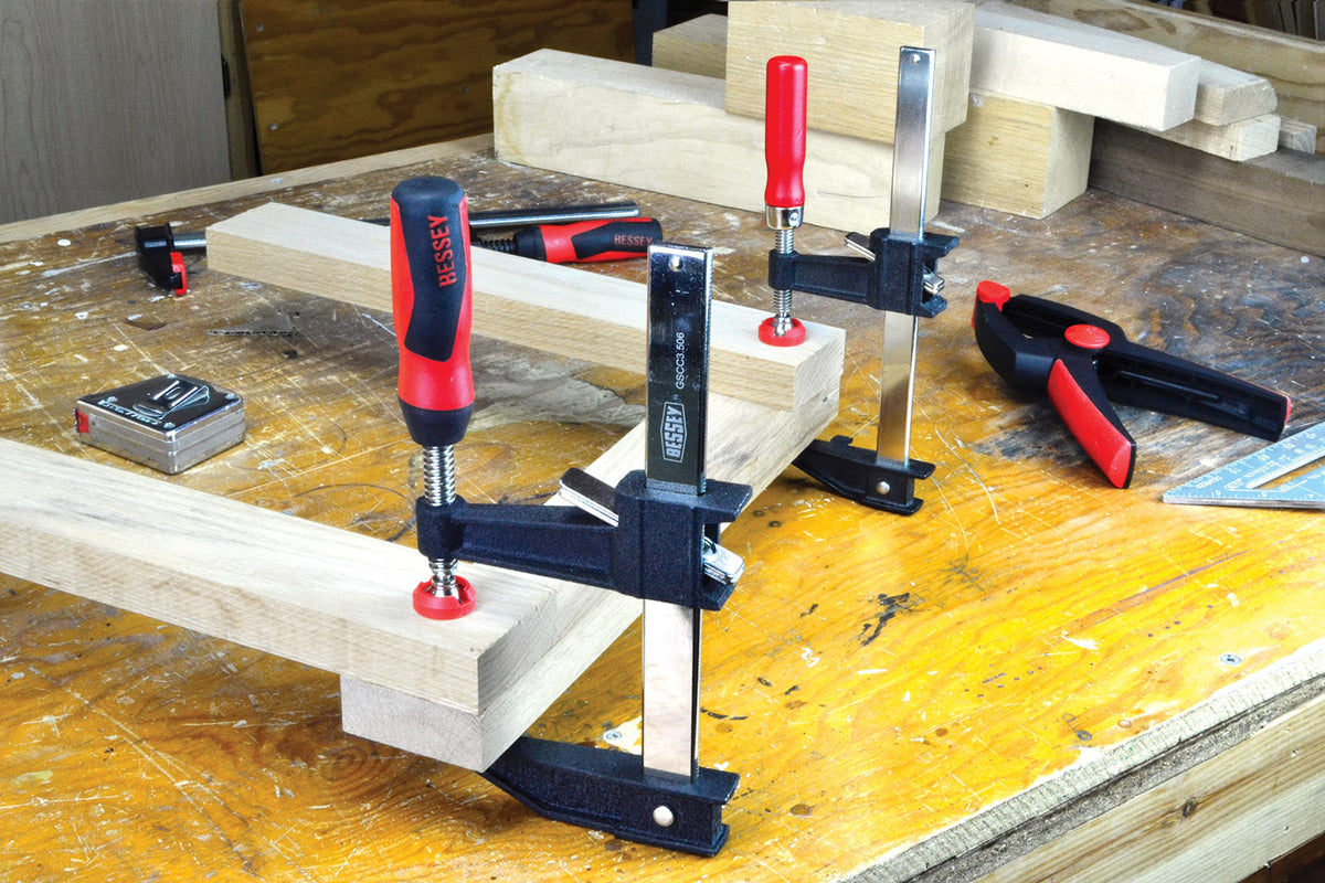 Powder-coated jaws resist wear on BESSEY clamp set for long-lasting use