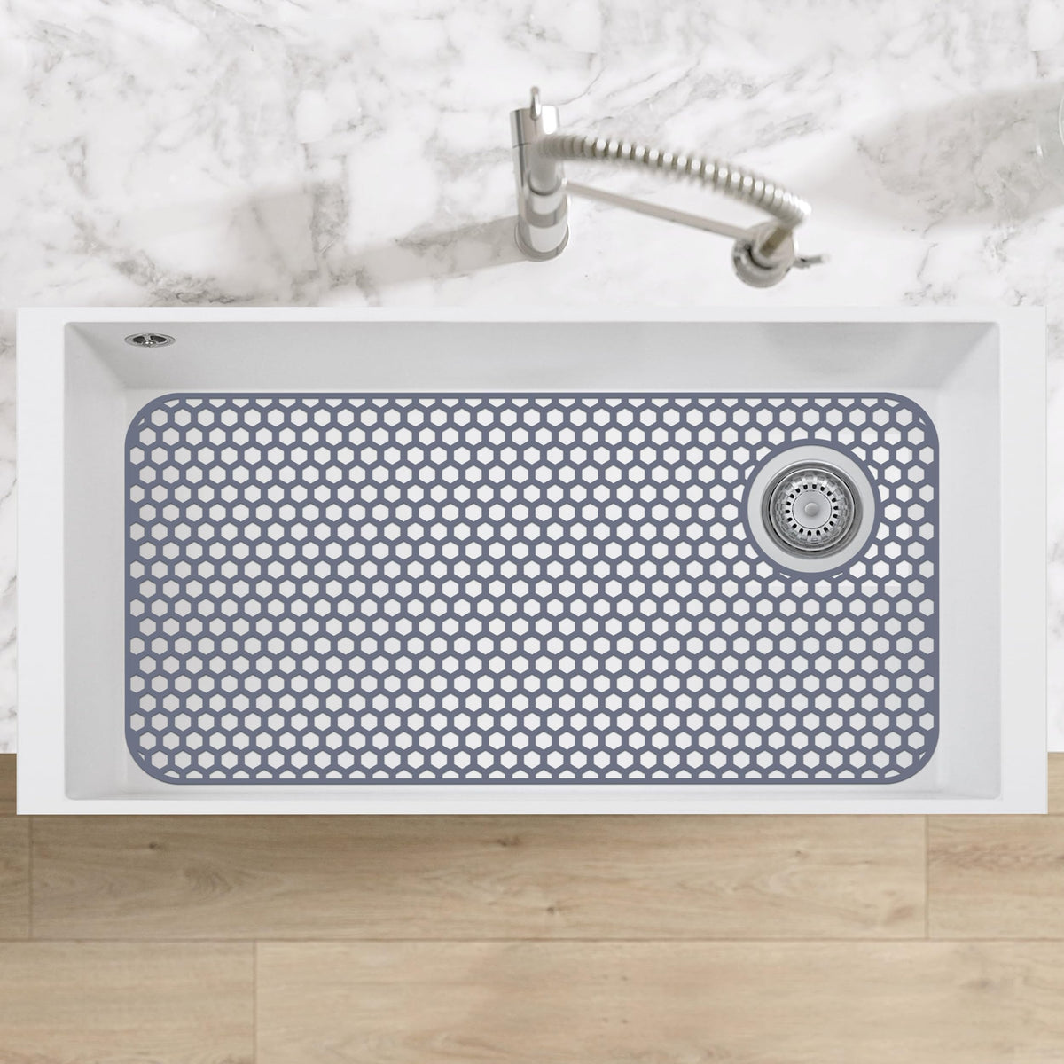 Bestjing silicone mat uses hex-pattern drainage for easy, fast cleaning