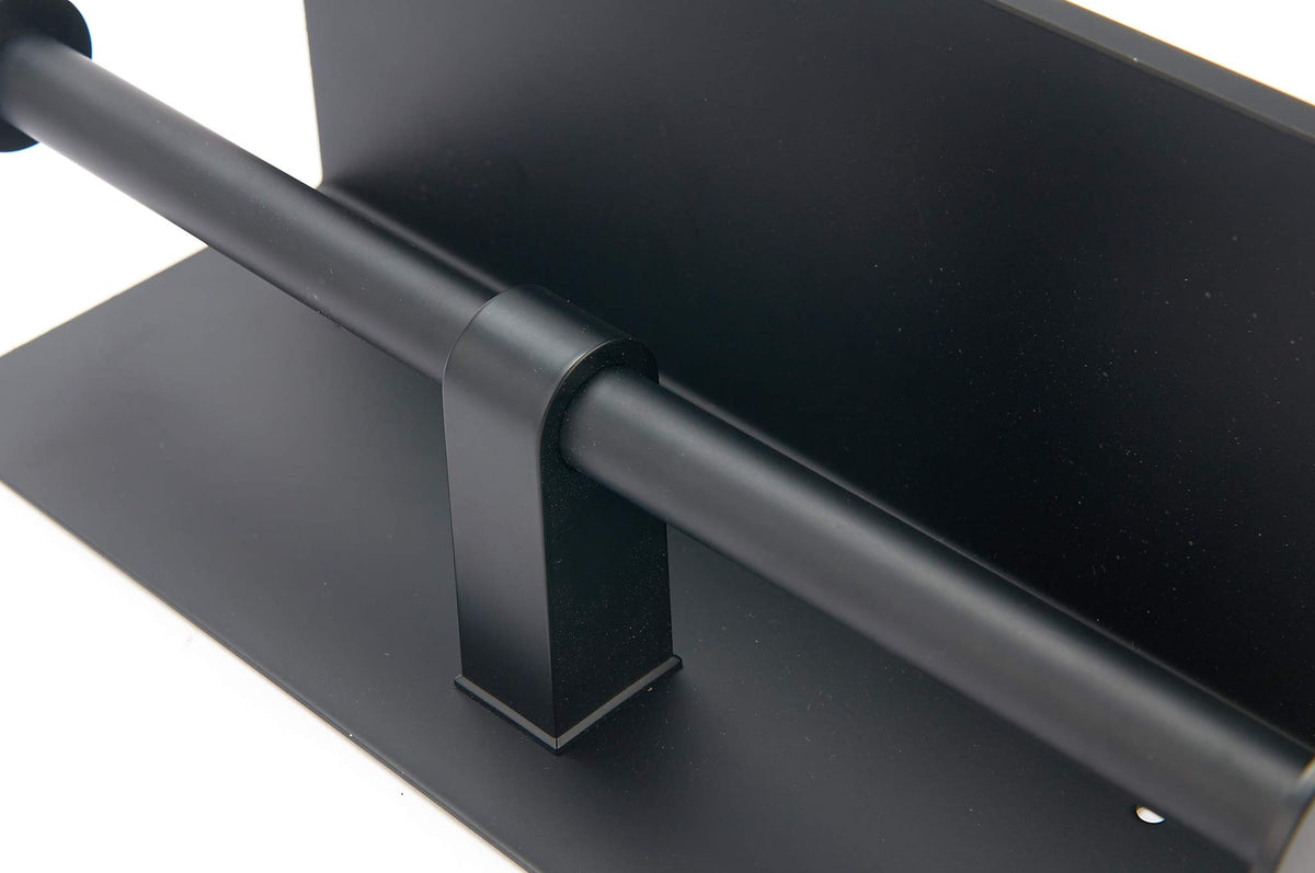 Matte black finish details provide modern style and fingerprint resistance.