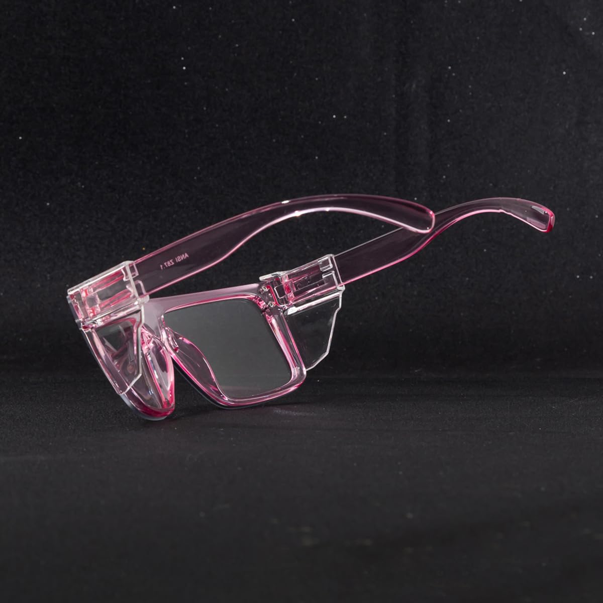 BINGKING women’s safety eyewear combines style with practical safety features.