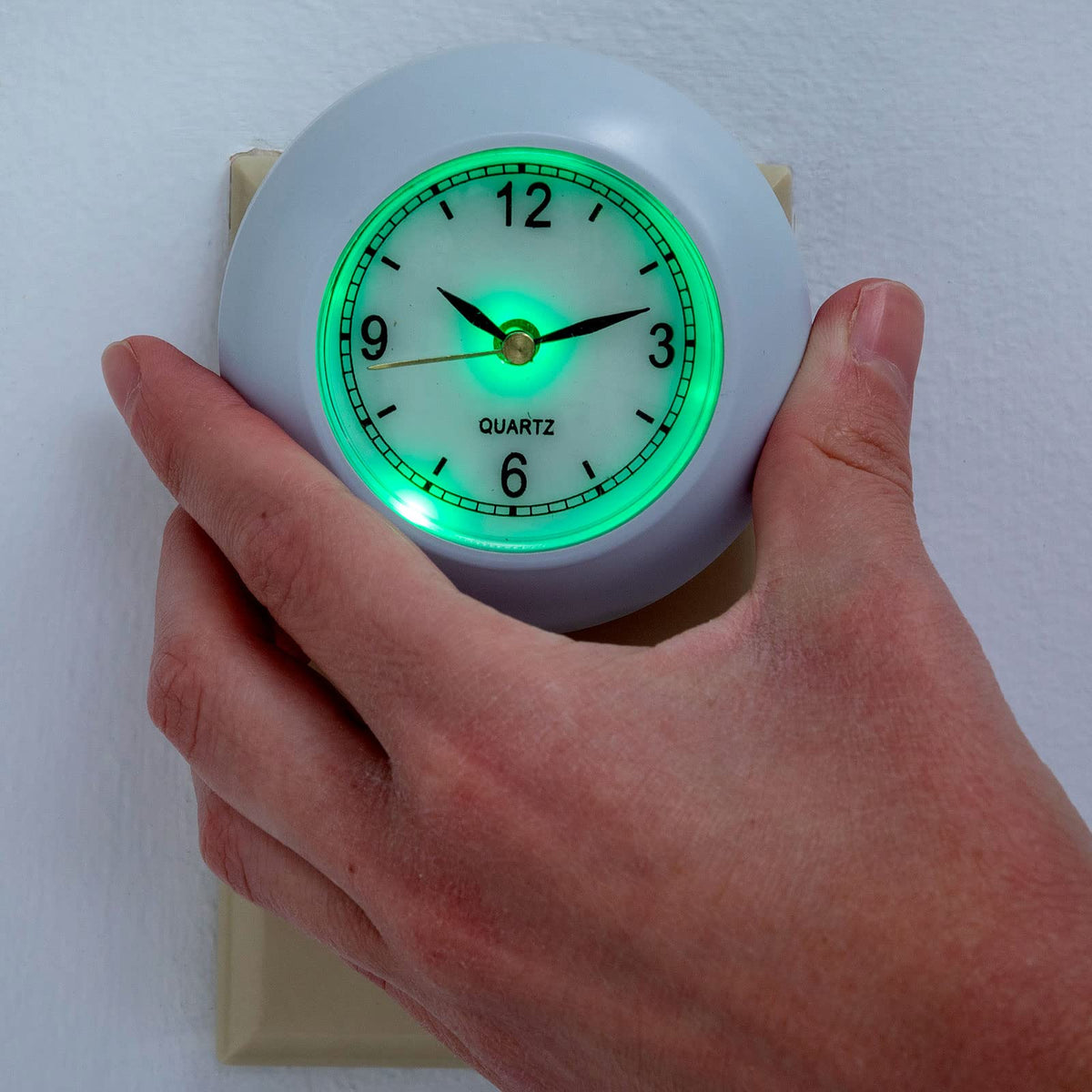 Bits and Pieces bathroom night light with 3-inch clock face for quick time checks