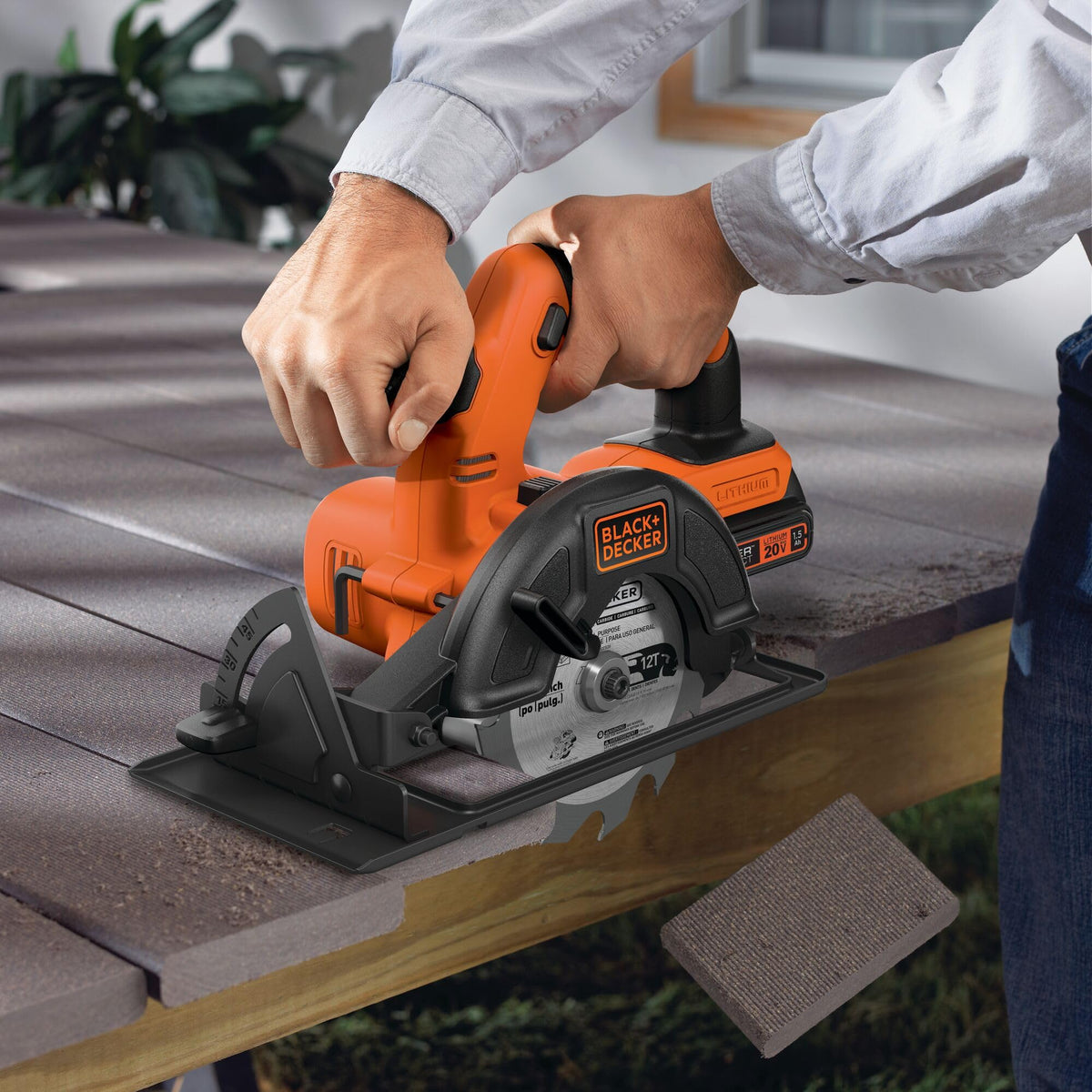 Black+Decker POWERCONNECT battery system enables cross-tool compatibility.