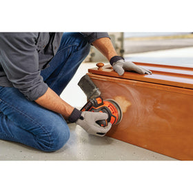 In-box components of BLACK+DECKER BDCRO20C ready for use