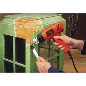 BLACK+DECKER HG1300 heat gun with glass protect nozzle offers added heat protection.