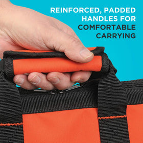 Double-pull zipper allows quick access from either end