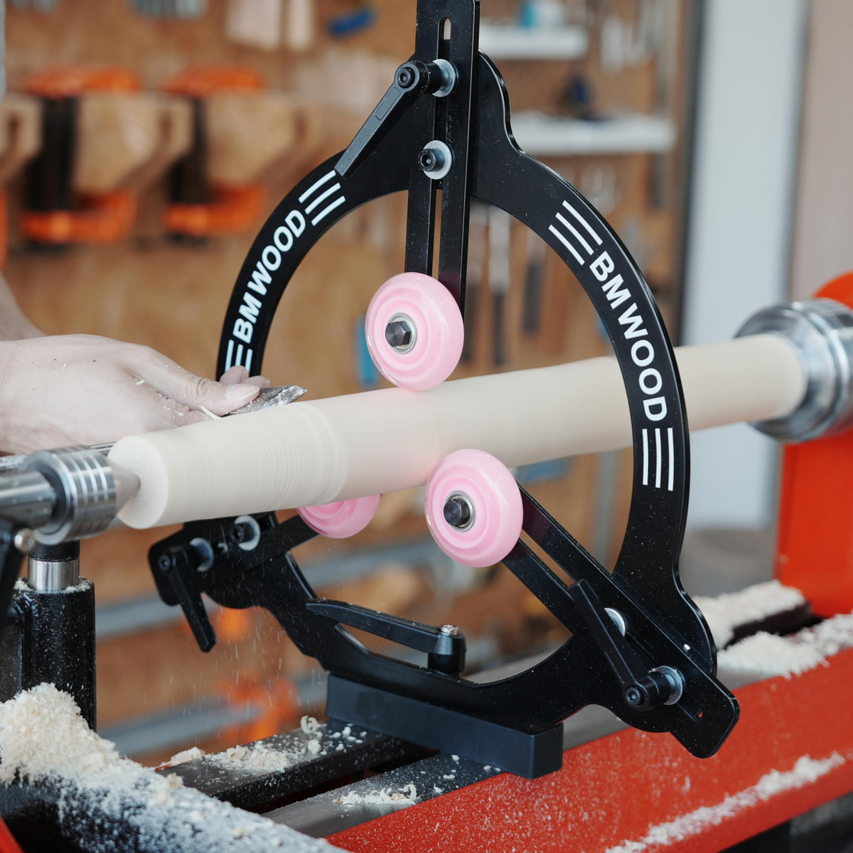 BMWOOD MC-FS7 steady rest supports 16-inch lathes for consistent turning results.