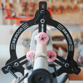 BMWOOD MC-FS7 roller system provides smooth rotation and keeps the workpiece protected.