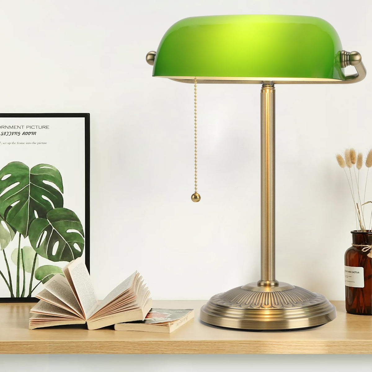 BNYFDC Bankers Lamp with green glass shade and brass base for refined desks