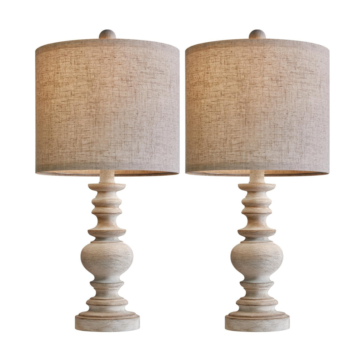 BOBOMOMO Tradition lamps on nightstand ideal for bedside reading.