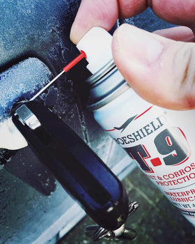 Boeshield T-9 drying to a waxy film that resists rain and mud.