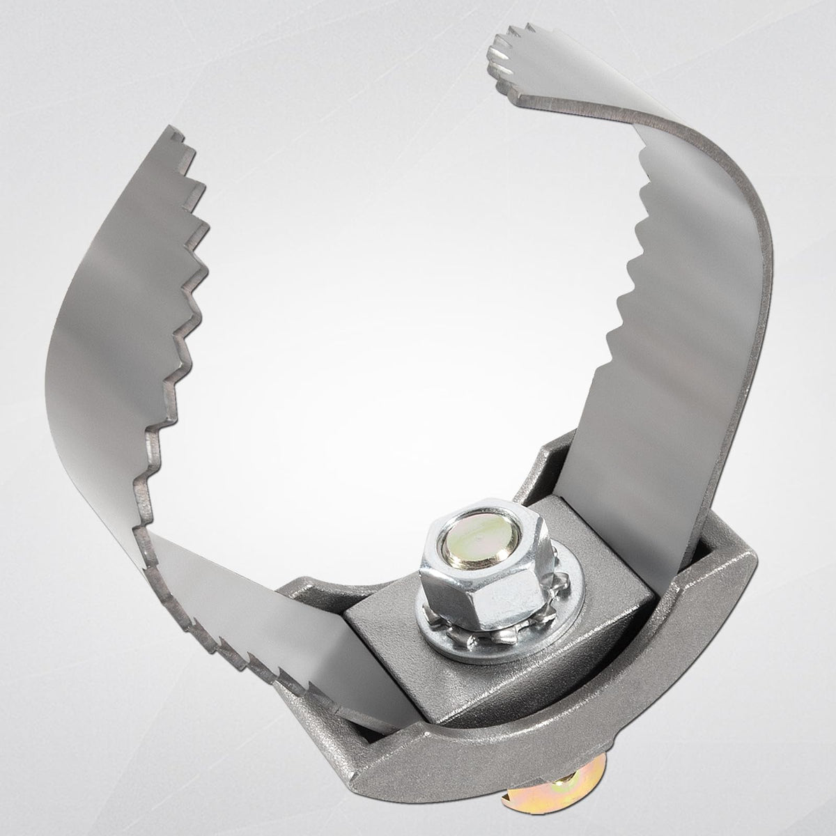 Bonbo heavy-duty cutter withstands wear while preserving pipe walls during cleaning.