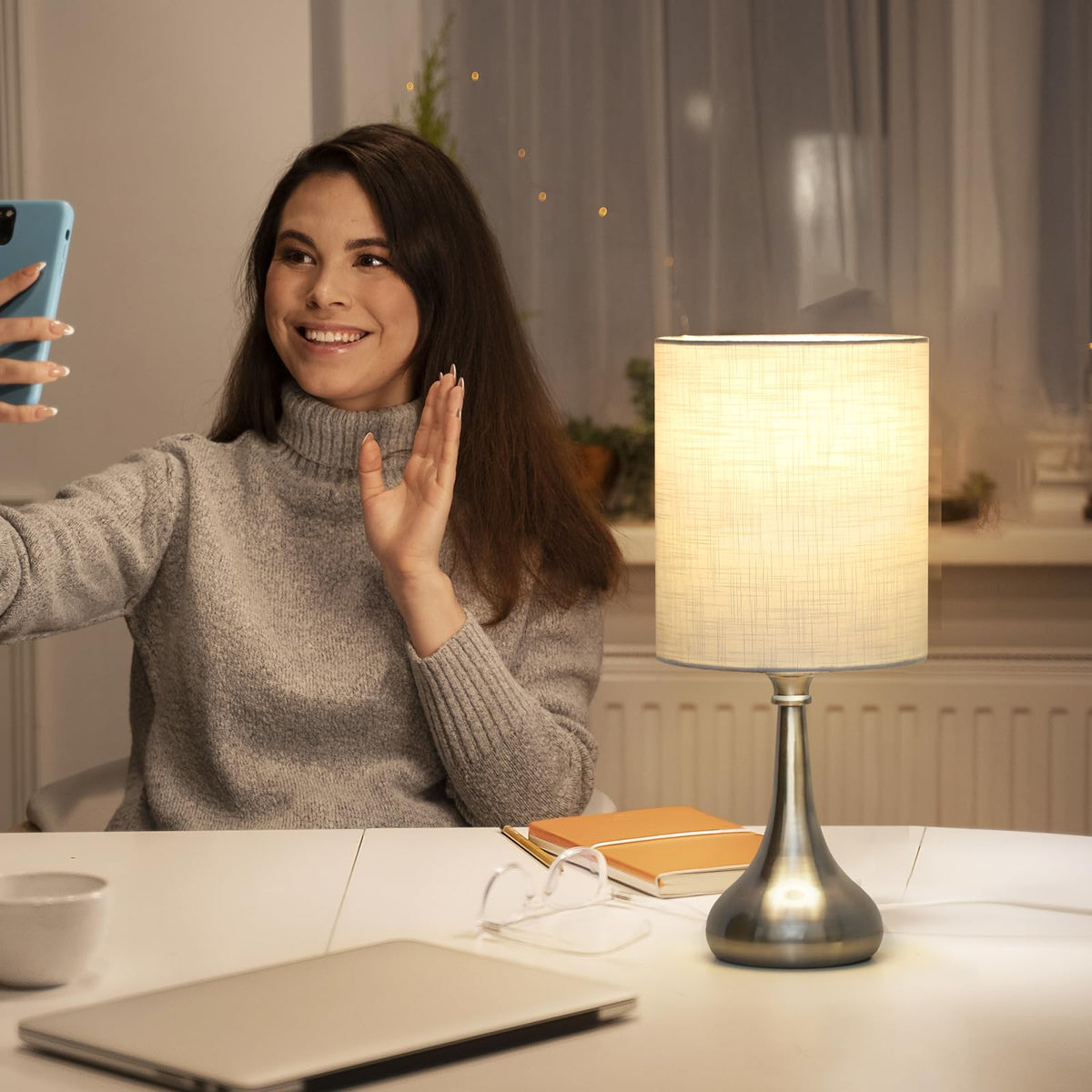 Boncoo table lamp desk setup complements modern decor with minimal footprint