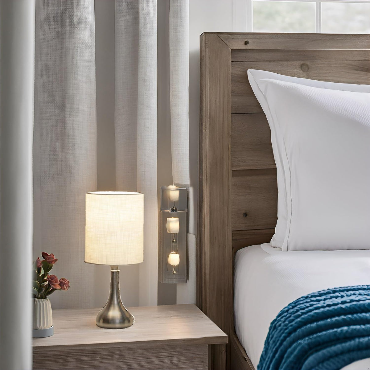 Boncoo lamp includes 9W 3000K bulb for instant ambiance