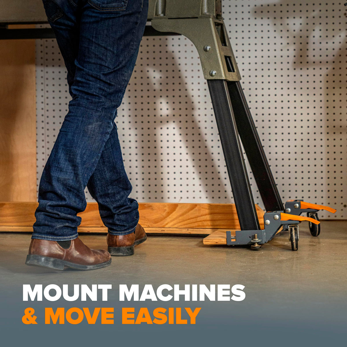 Bora PM-1100 foot levers allow quick, stable locking.