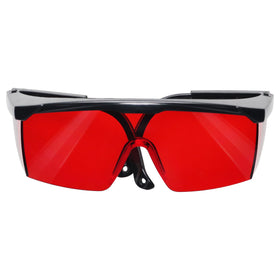 Black frame pairs with Bosch measuring tools for on-site wear.