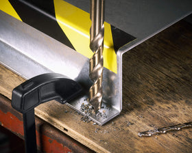Bosch CO2159B bit drilling titanium and aluminum with resilience