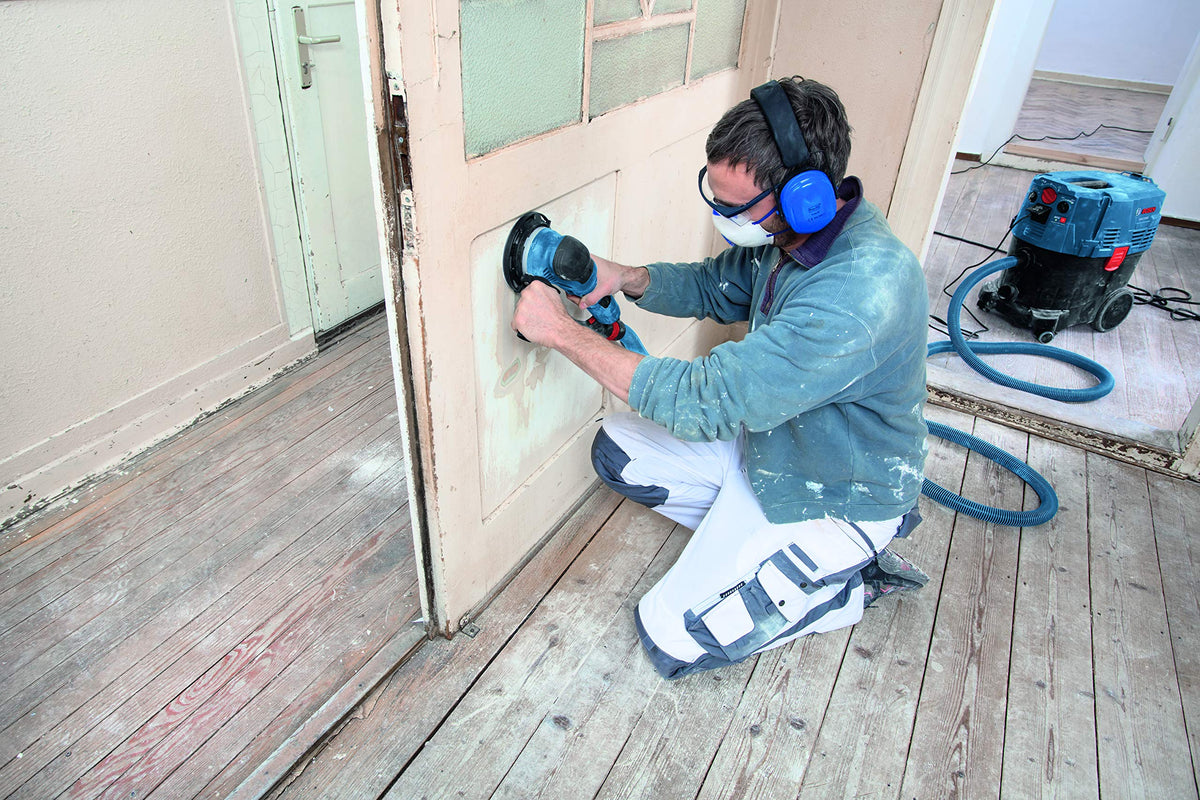 Bosch GET75-6N pad-dampening brake helps prevent swirl marks.