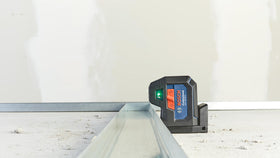Bosch GPL100-50G hard carrying case protects the laser