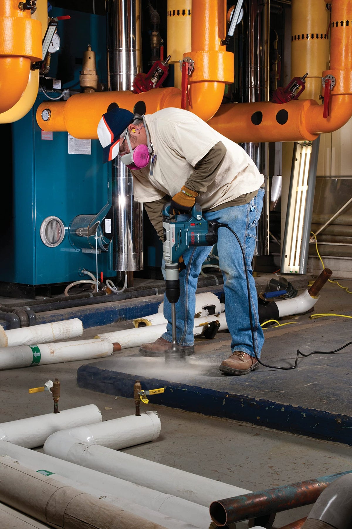 Bosch HC8526 overall length 22 inches offers extended reach
