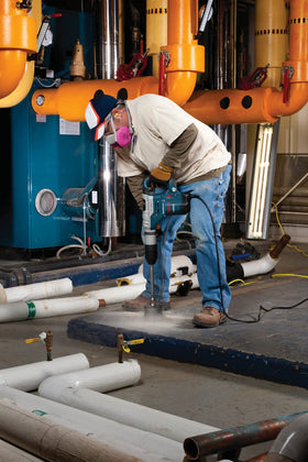 Bosch HC8526 overall length 22 inches offers extended reach