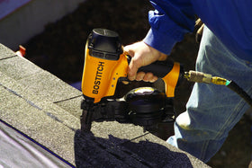 Bostitch RN46-1 side-load canister enables quick reloads on busy jobs.