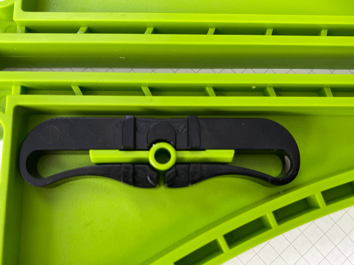 BOW FP5 adjustment knob enables quick feather positioning.