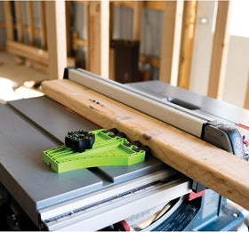 BOW FP5 includes miter bars and hardware for fast installation.