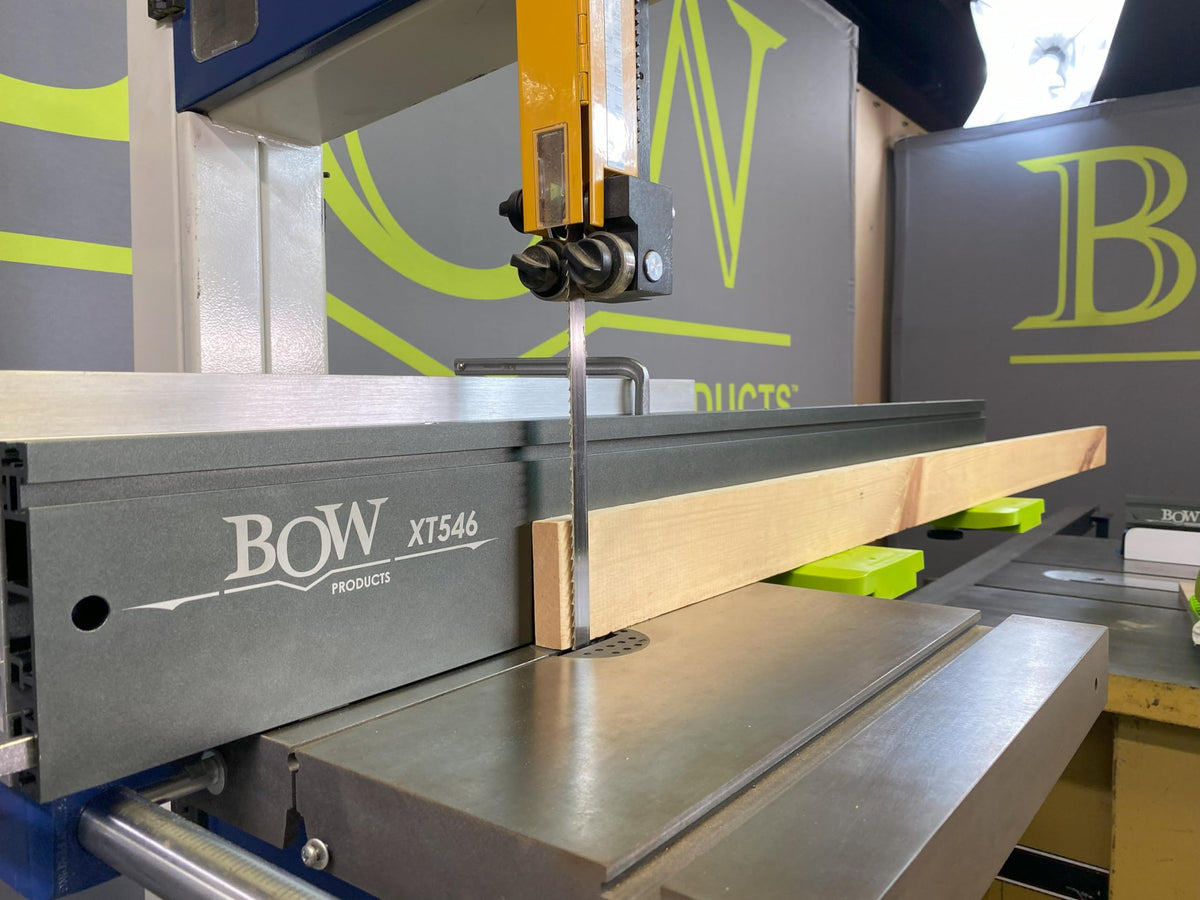 XTENDER with Bow Feed Supports extending the work surface