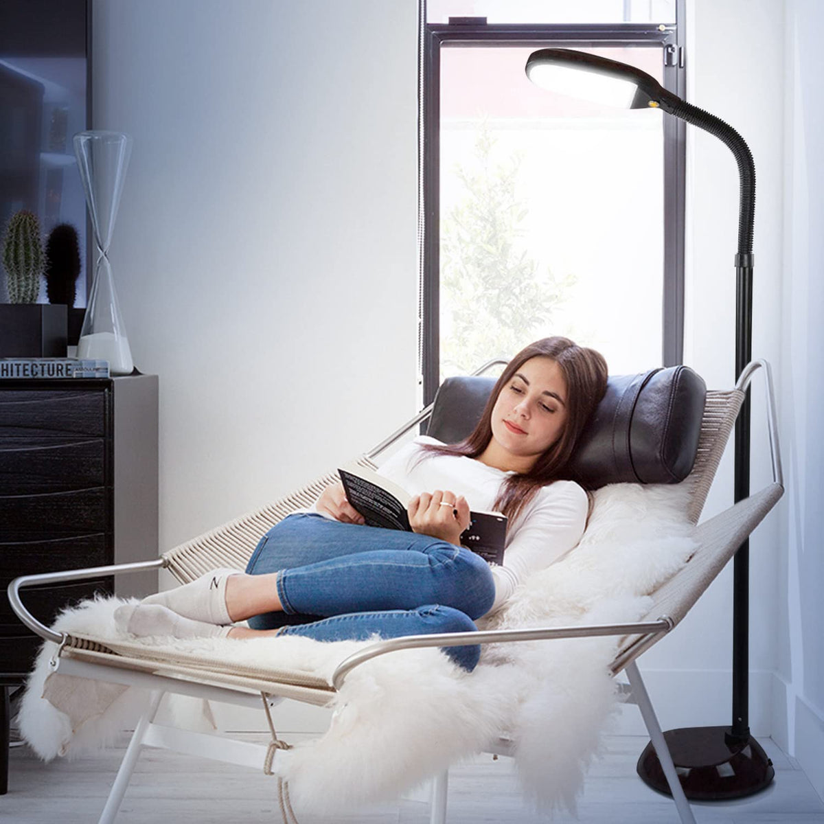 Brightech Litespan 12W energy-efficient lamp saves power
