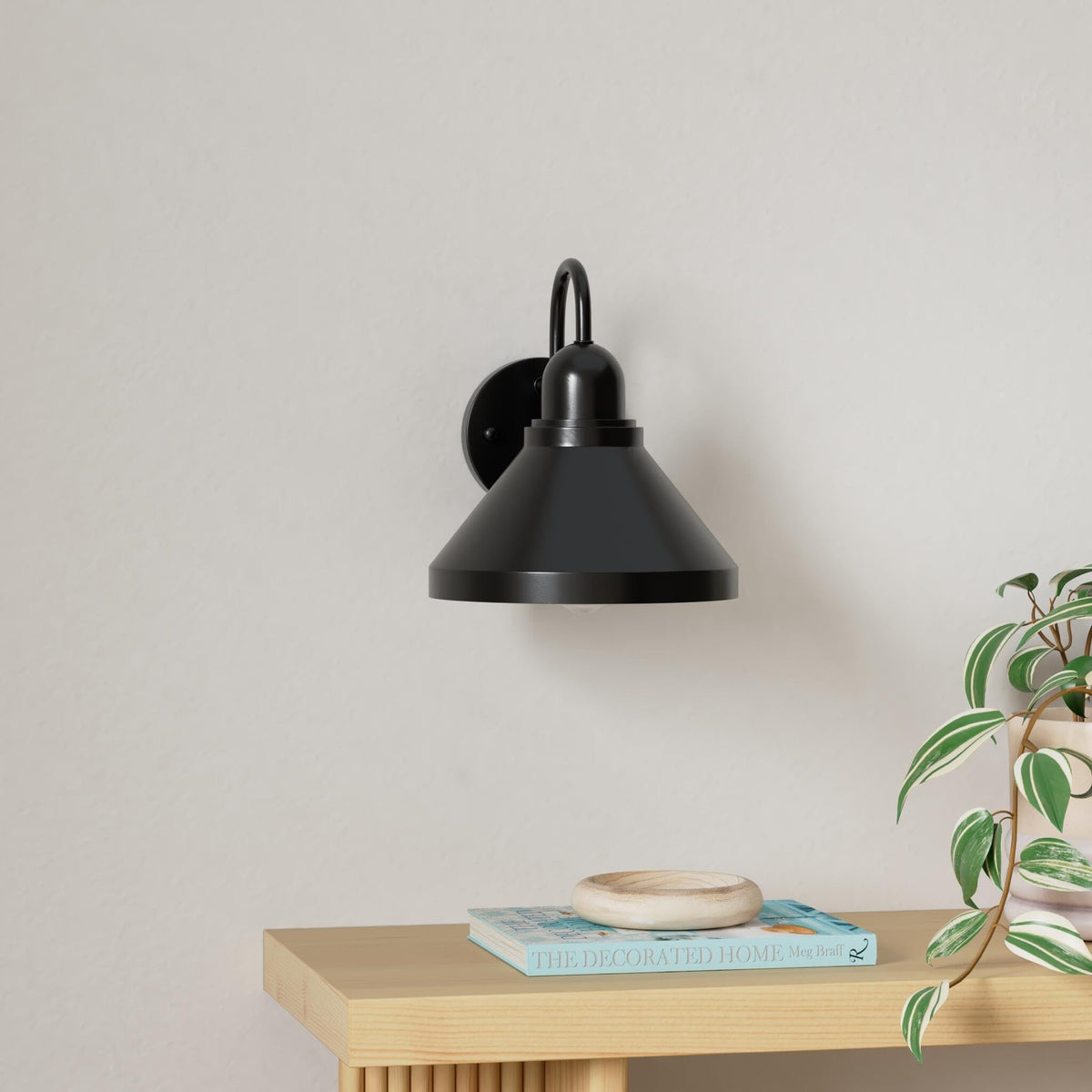 Brightever gooseneck outdoor light side view with matte black finish