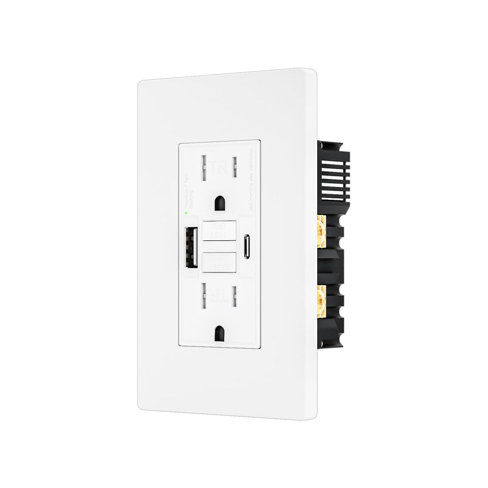 BRILLTECH 15A GFCI outlet with USB-C and USB-A ports for safe charging
