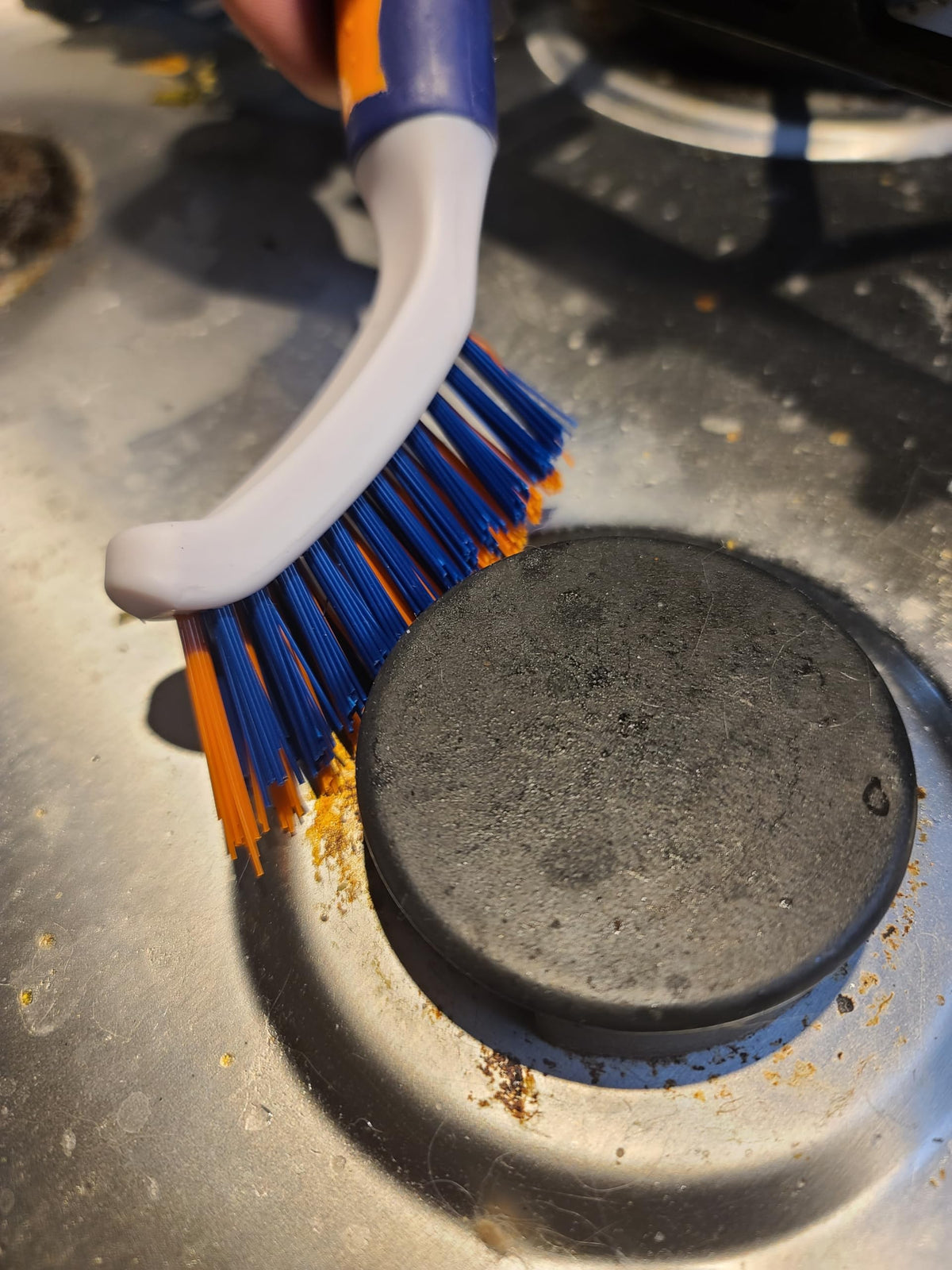 BRING IT ON! CLEANER bath and tub surfaces benefit from stiff bristles and angled design.