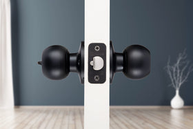 BRINKS keys included beside the knob for immediate use