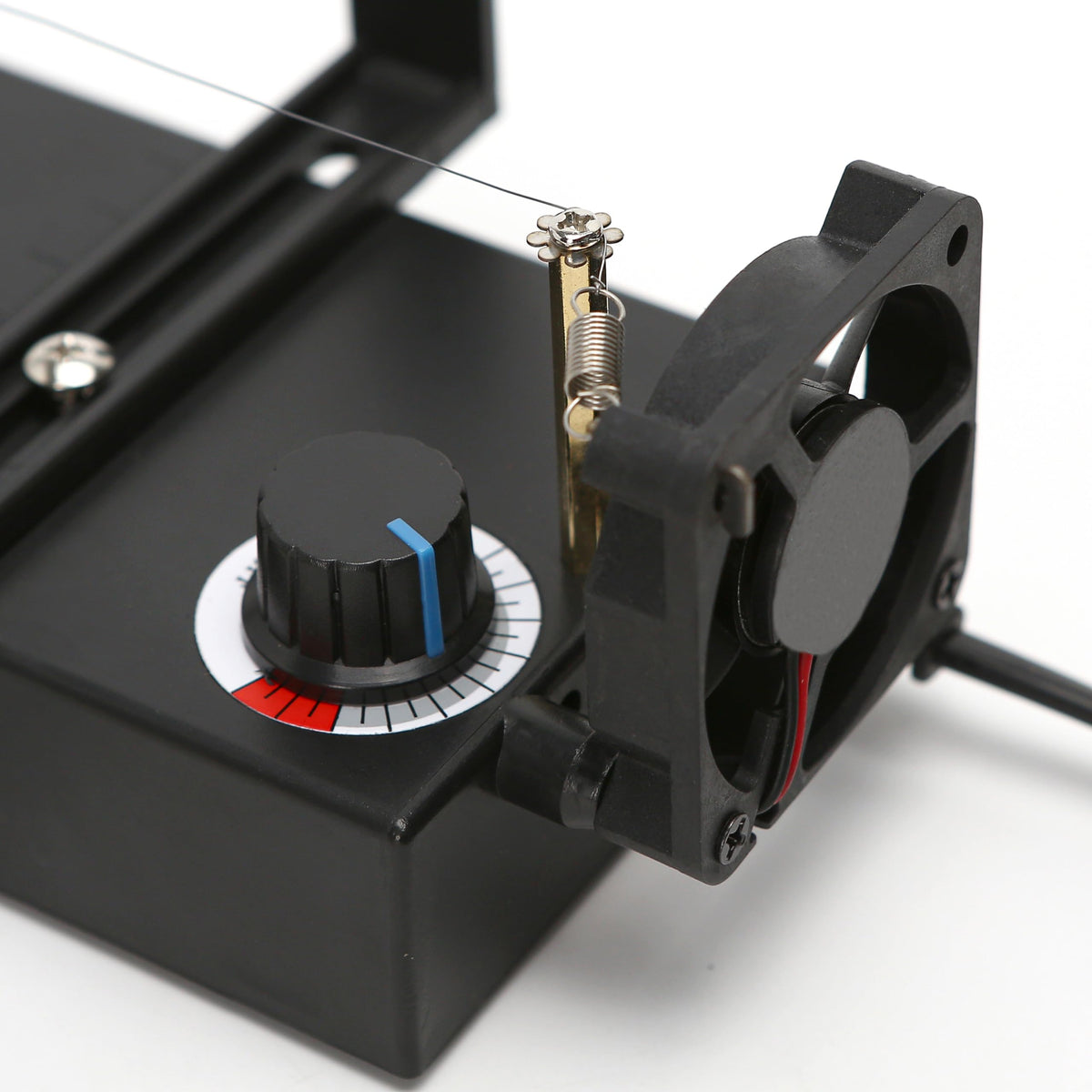 Compact portable design of the BuleVina cutter for small spaces.