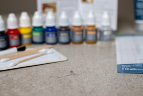 CalFlor CounterFix Mix2Match graining brush for natural texture matching.