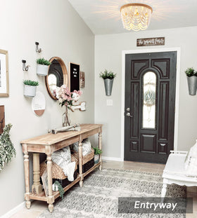 Capslpad antique rustic wood-bead mini chandelier adds cozy charm.