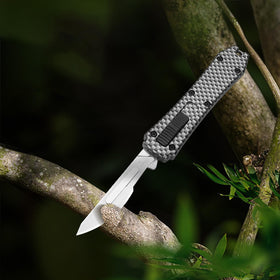 Caressolove Switch Blades Knife automatic retract demonstrates quick blade retraction.