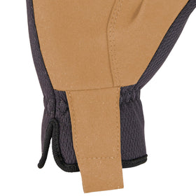 Carhartt side-vent cuff enables air circulation to keep hands comfortable.
