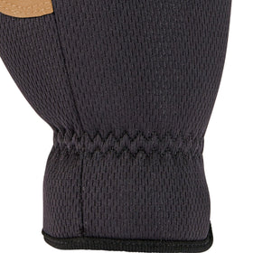 Carhartt pull-tab at the wrist allows quick on-off transitions.
