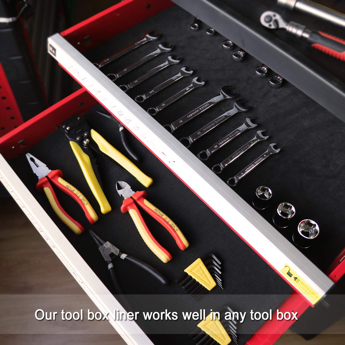CASOMAN tool box liner keeps a clean, washable surface