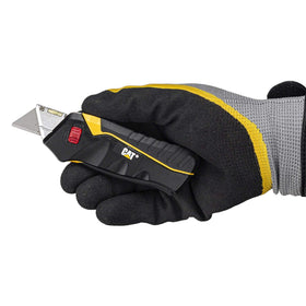CAT three-blade kit is compact and ready on-site.