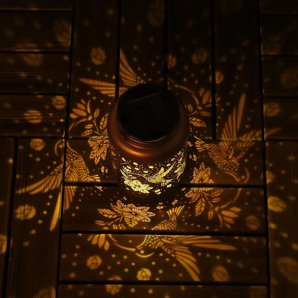 Cawalap hummingbird lantern suitable for balcony gatherings with warm glow