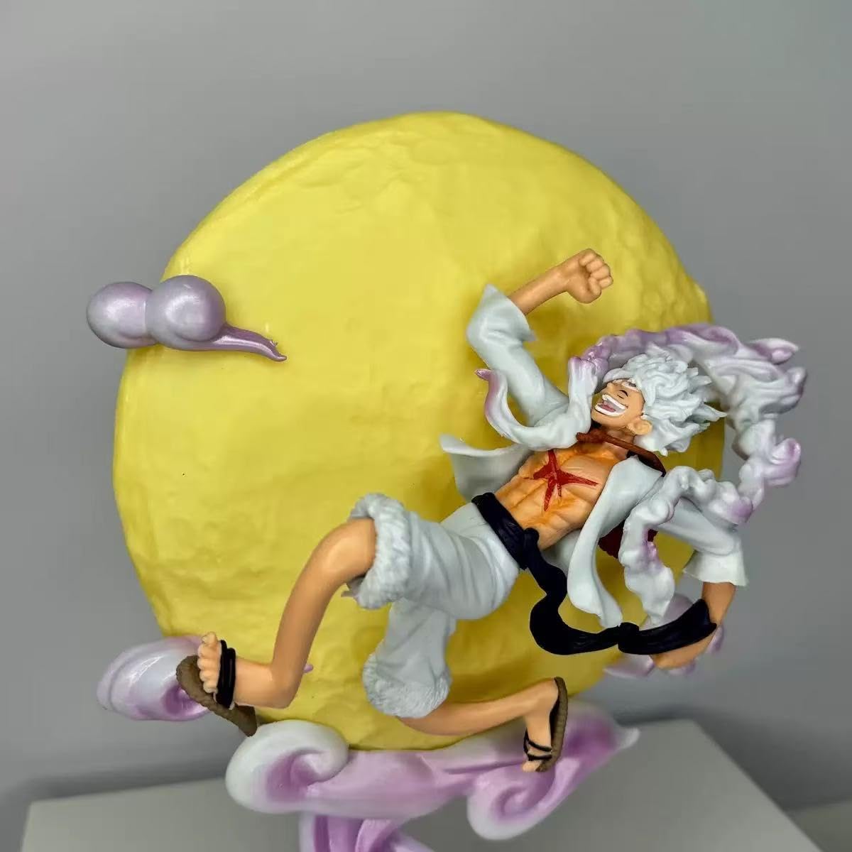 CBKSUHBADE natural resin material with detailed craftsmanship on the figure.