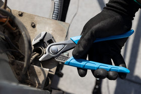 ChannelLock 428 undercut tongue and groove design prevents slipping