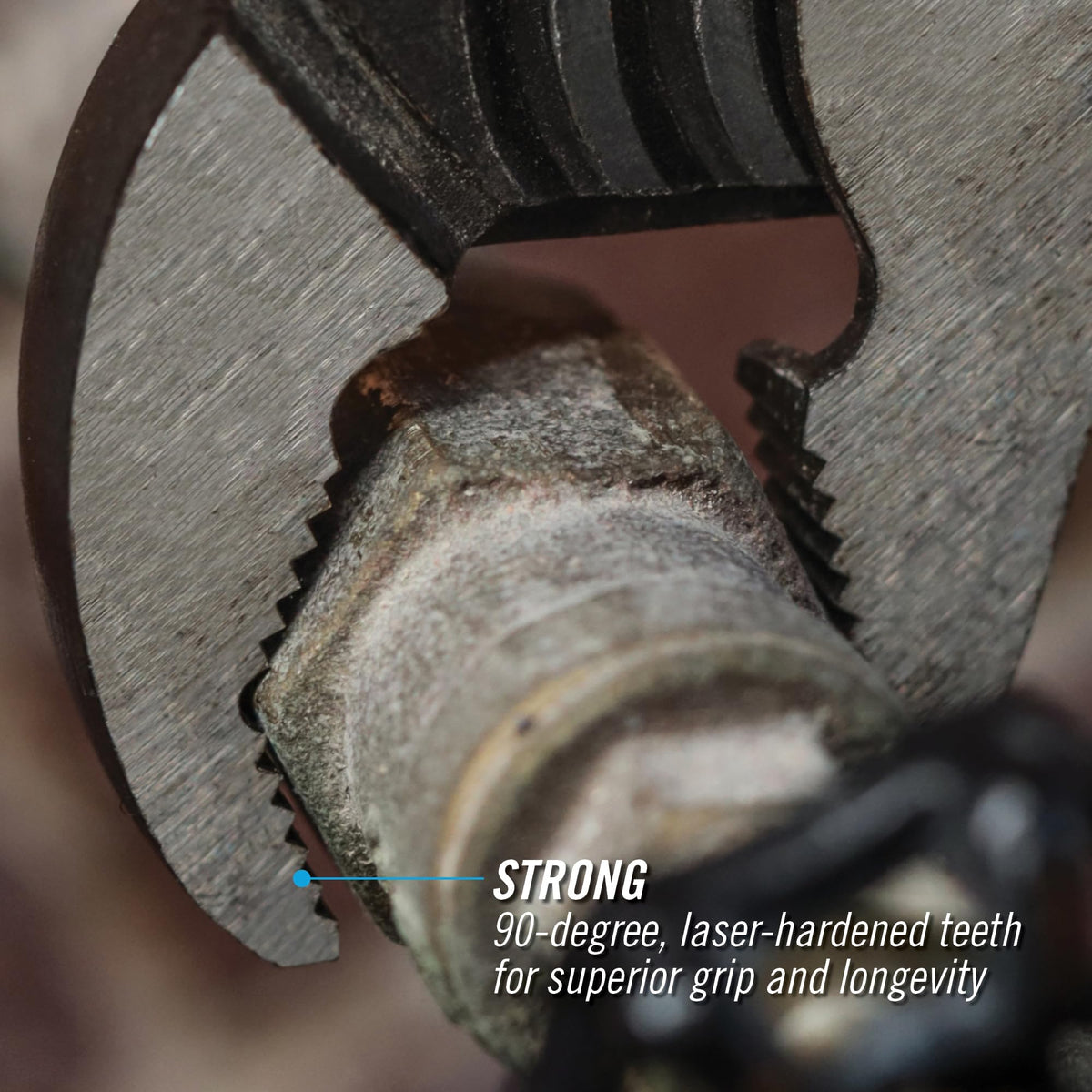 Channellock 442 close-up of patented undercut tongue-and-groove design for secure grip.