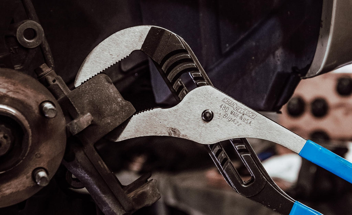 Channellock BIGAZZ reinforced edge minimizes stress and breakage under heavy use.