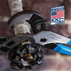 Channellock CHL430 2-inch jaw capacity close-up for tight fit work